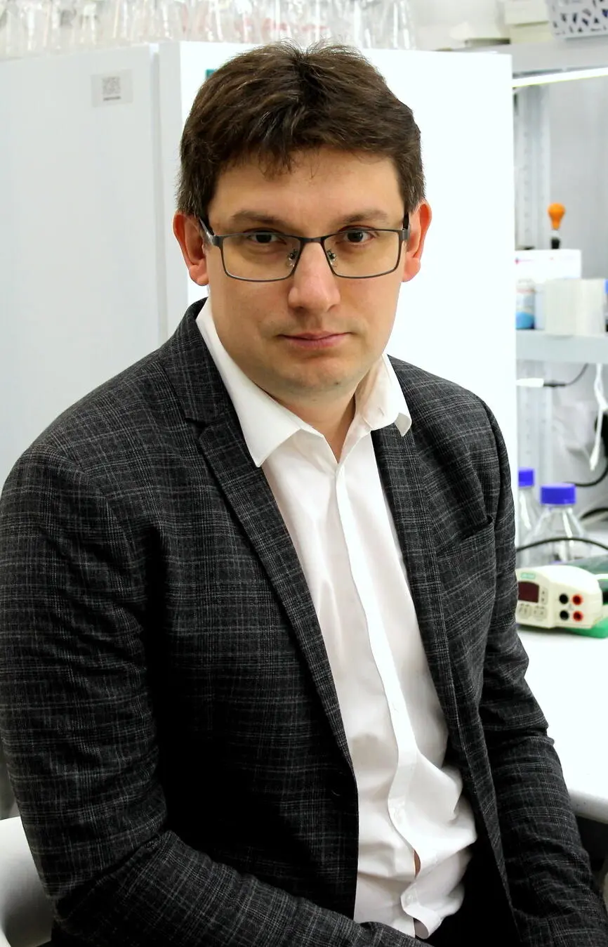 Аксёнов-Грибанов Денис Викторович